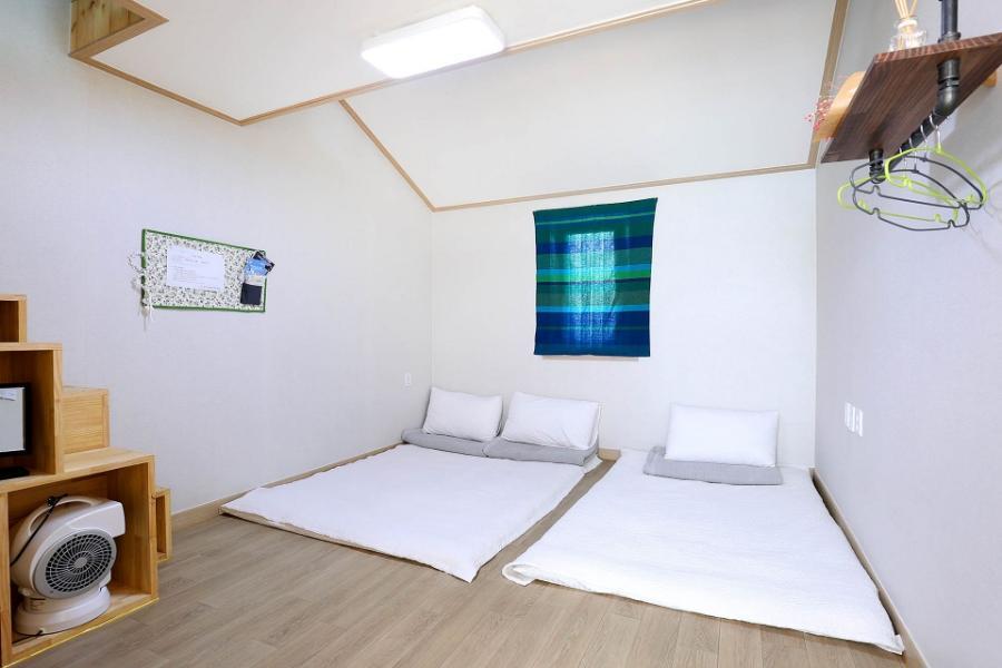 The Flower Road Guesthouse Suncheon Exteriör bild